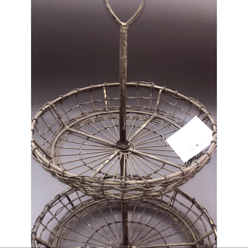 Vintage Heart Two Tier Serving Stand - Picture 12 of 14